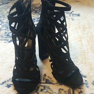 Guess Lattice Heels